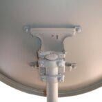 Antena Parabólica de Chapa 0,90 Banda KU s/ LNBF - Imagem 3